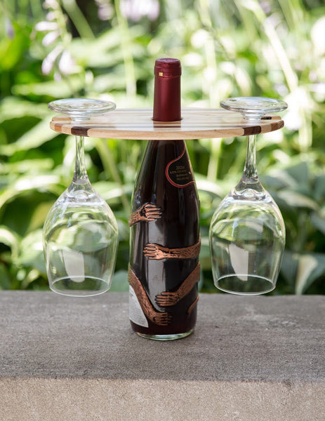 Wine & Glass Display Stripe Pattern